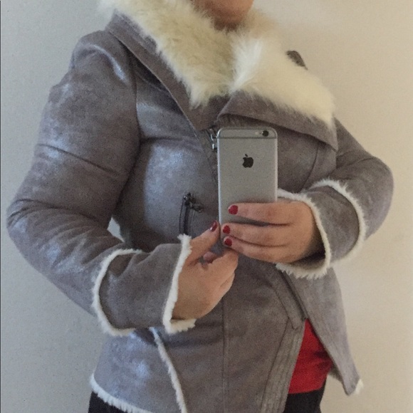 Guess Jacket - Picture 2 of 4